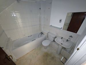 Photo 6- click for photo gallery